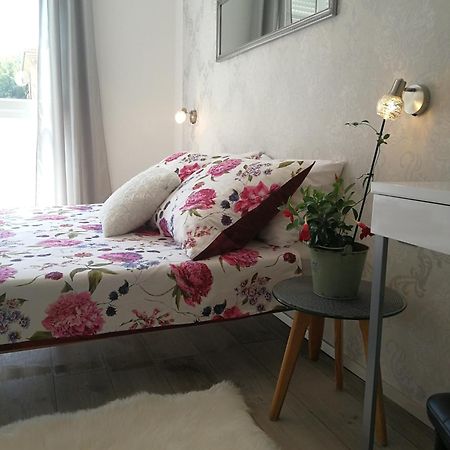 Apartman Ester 普拉 外观 照片