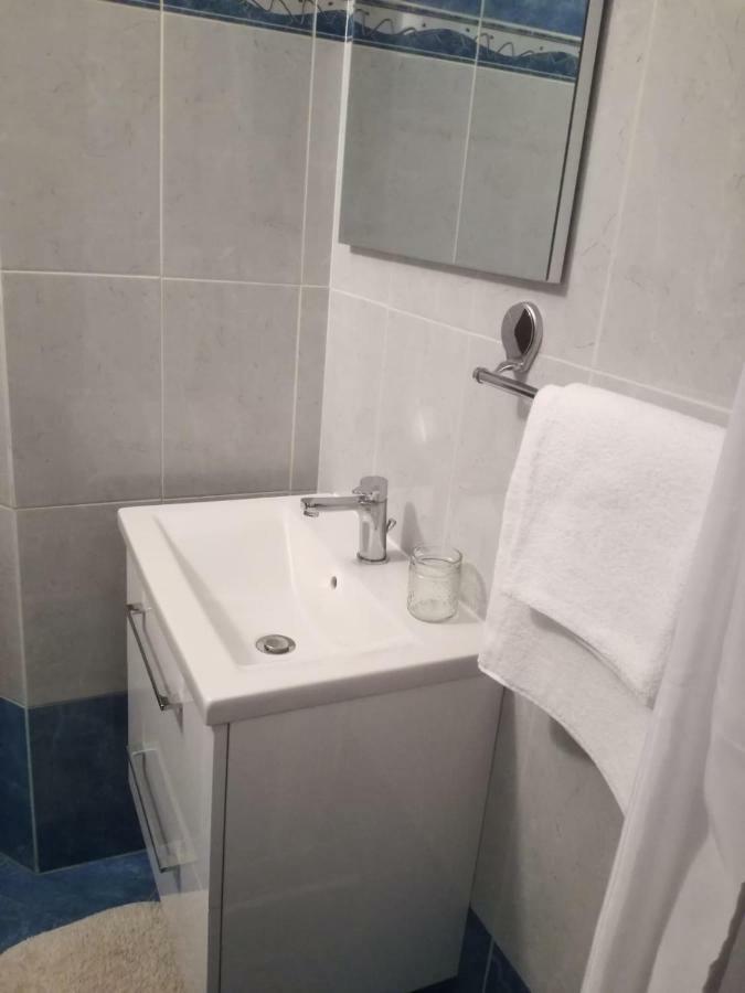 Apartman Ester 普拉 外观 照片